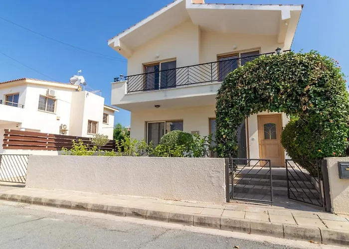 Coralia - Coastal Comfort Near & Restaurants