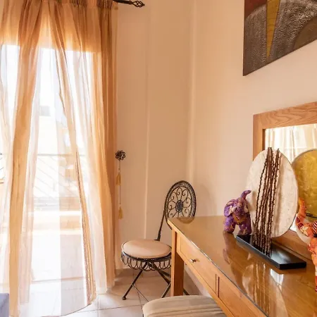 Coralia - Coastal Comfort Near & Restaurants *