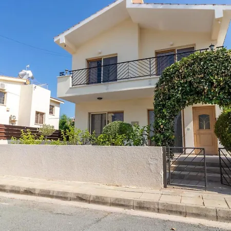 Coralia - Coastal Comfort Near & Restaurants