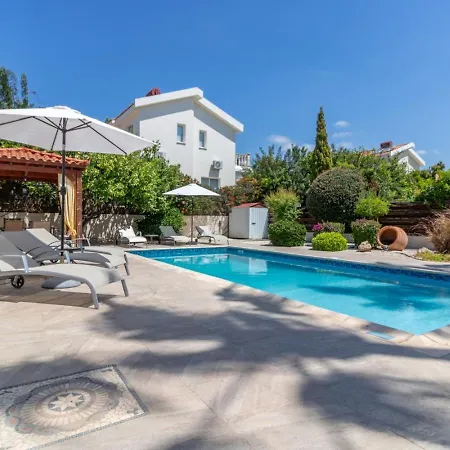 Coralia - Coastal Comfort Near & Restaurants Feriehus