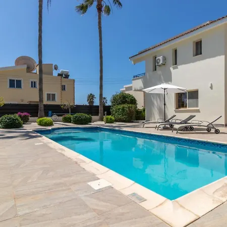 Coralia - Coastal Comfort Near & Restaurants Feriehus Pegeia