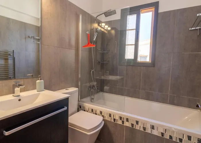 Coralia - Coastal Comfort Near & Restaurants Semesterbostad