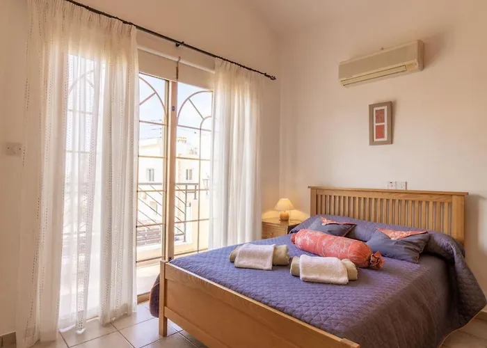 Coralia - Coastal Comfort Near & Restaurants *